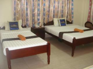 Room thumbnail 6