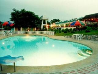 Pool
 di Hillside Resort Palawan