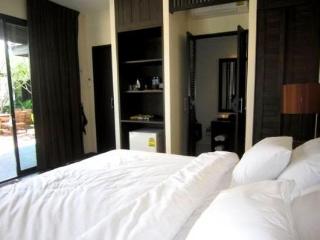 Room thumbnail 8