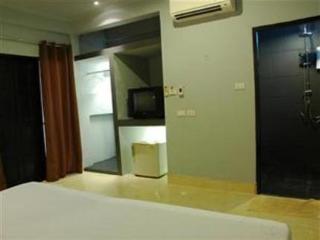 Room thumbnail 10