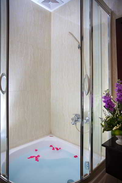 Room thumbnail 18