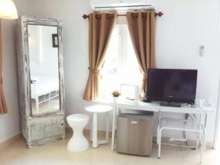Room thumbnail 7