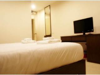 Room thumbnail 8
