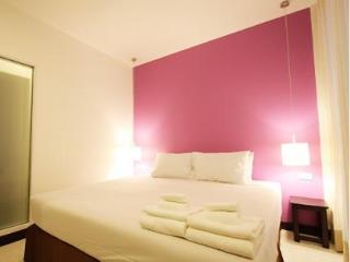 Room thumbnail 4