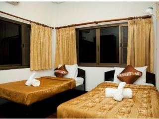 Room thumbnail 8