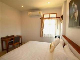 Room thumbnail 13