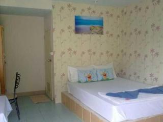 Room thumbnail 2