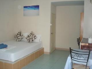 Room thumbnail 3