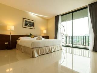 Room thumbnail 2