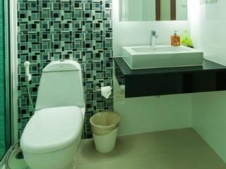 Room thumbnail 5