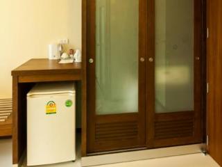 Room thumbnail 7