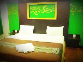 Room thumbnail 32