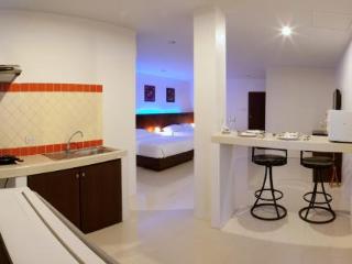 Room thumbnail 5