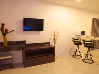Room thumbnail 8