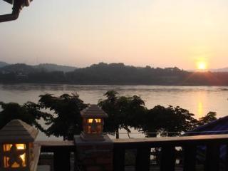 Terrace thumbnail 2