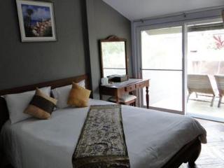 Room thumbnail 3