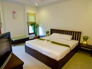 Room thumbnail 2