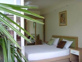 General view thumbnail 1