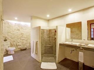 Room thumbnail 33