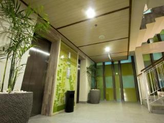 General view thumbnail 9