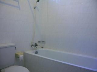 Room thumbnail 4