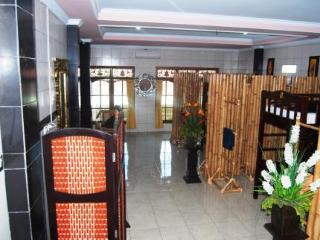 Room thumbnail 7