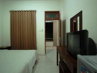 Room thumbnail 8