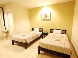 Room thumbnail 9