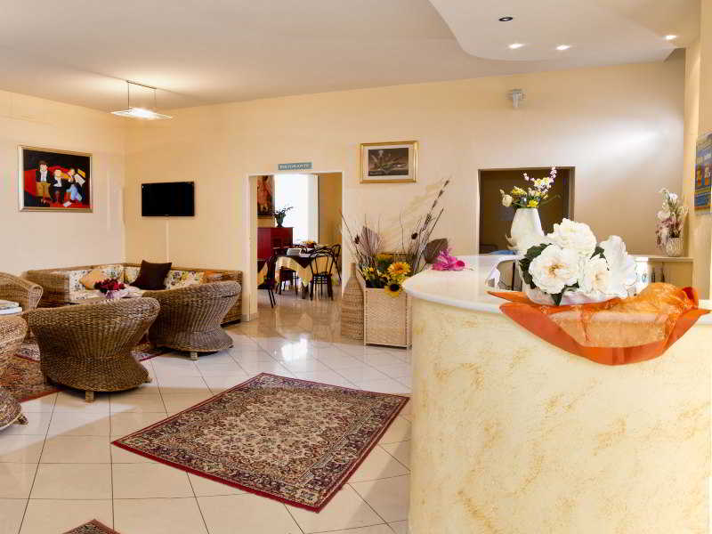 Lobby
 di Silvie Rose