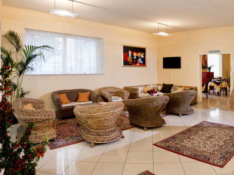 Lobby
 di Silvie Rose