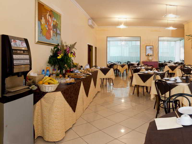 Restaurant
 di Silvie Rose