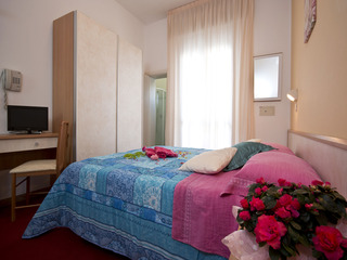 Silvie Rose, Rimini