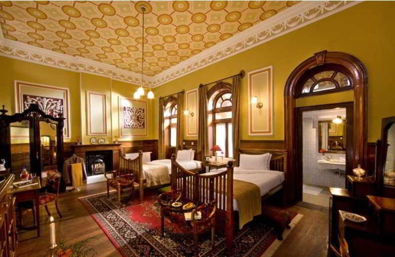 Room
 di WelcomHeritage Ferrnhills Royale Palace