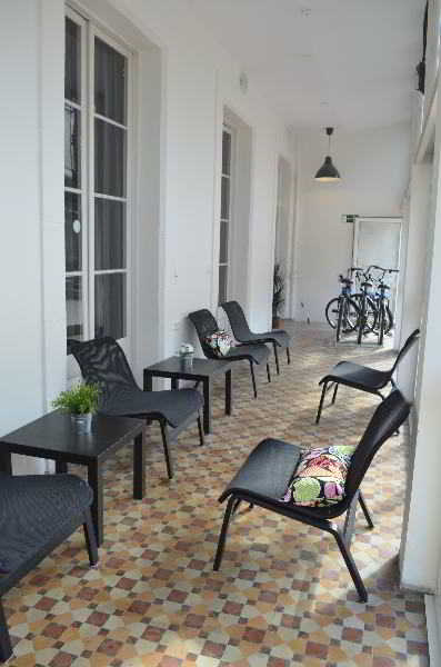 Terrace thumbnail 28