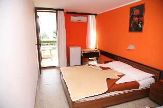 Room
 di Kamelija