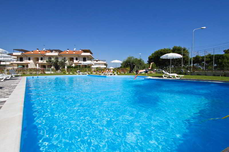 Pool
 di Med Resort