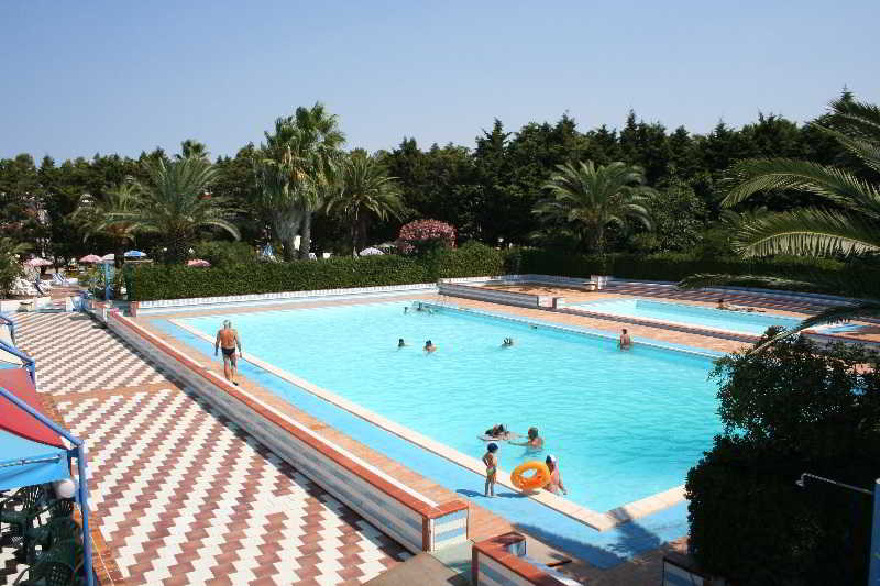 Villaggio Jonio Club, Puglia