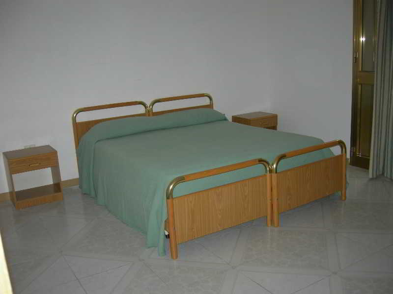 Villaggio Jonio Club, Puglia