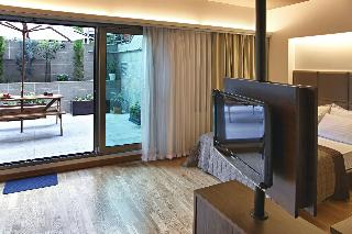 Chakra Suites