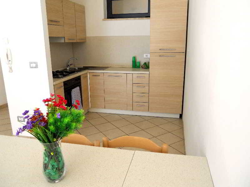 Room
 di Green Bay Village