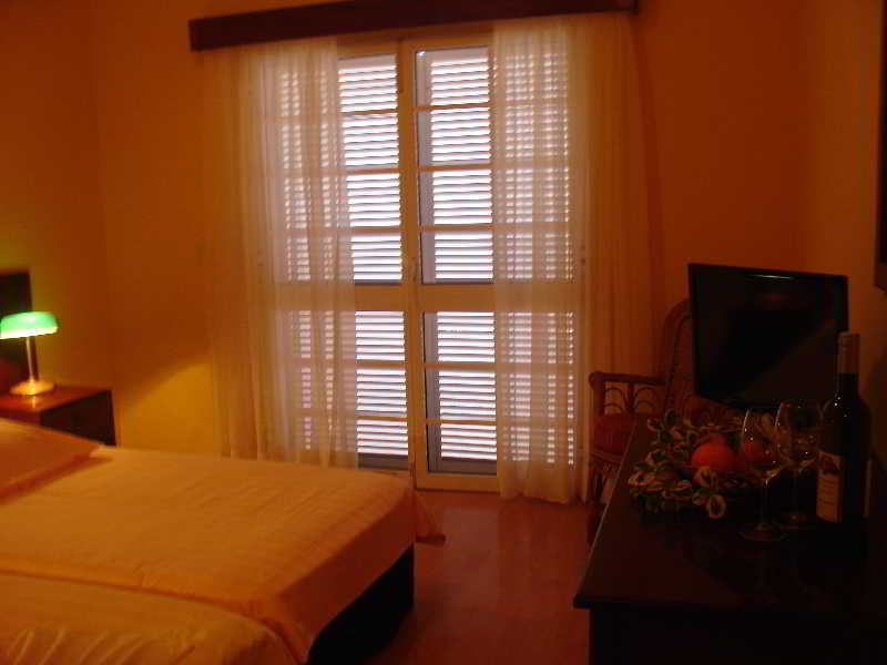 Room
 di Inn & Art Casa de Chá dos Prazeres