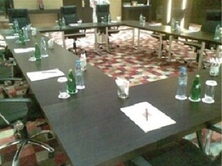 Room
 di Crom Airport Hotel