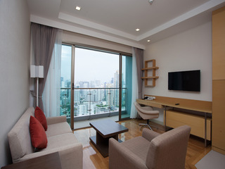 Room thumbnail 3