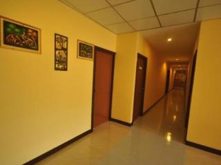 General view thumbnail 3