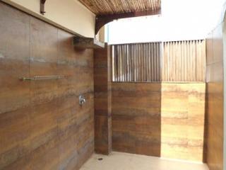General view thumbnail 12