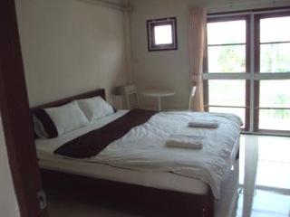 General view thumbnail 1