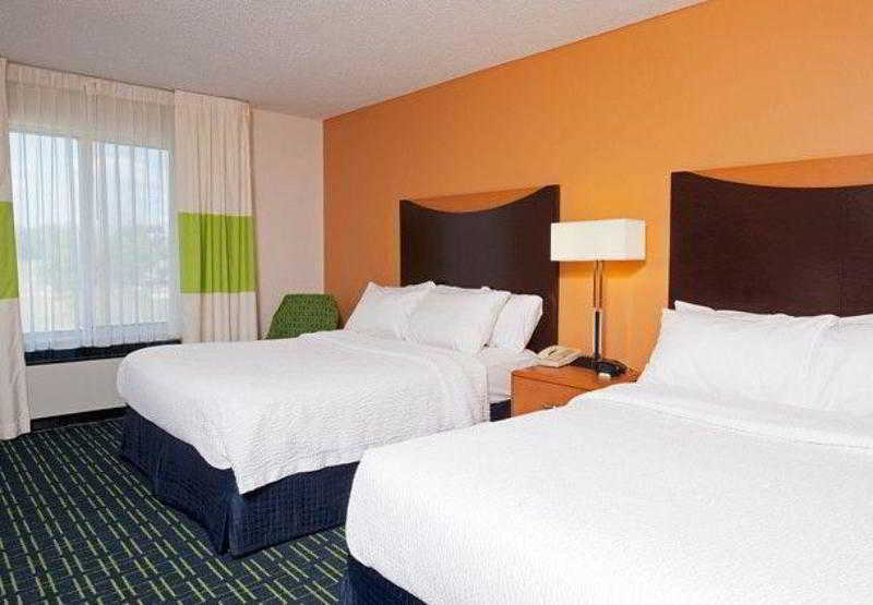 Fairfield Inn & Suites Bloomington