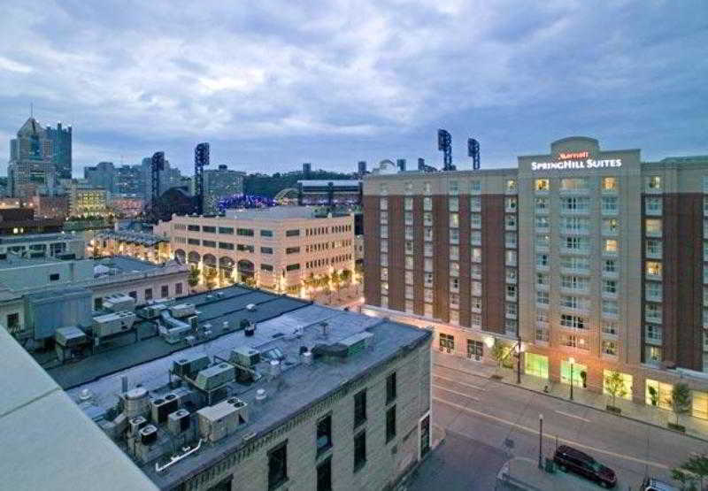 General view
 di SpringHill Suites Pittsburgh North Shore