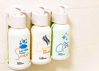 Deluxe - King - Mobility/Hearing Accessible - Roll-In Shower