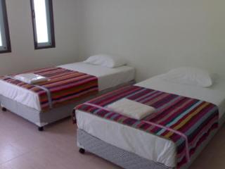 General view thumbnail 8